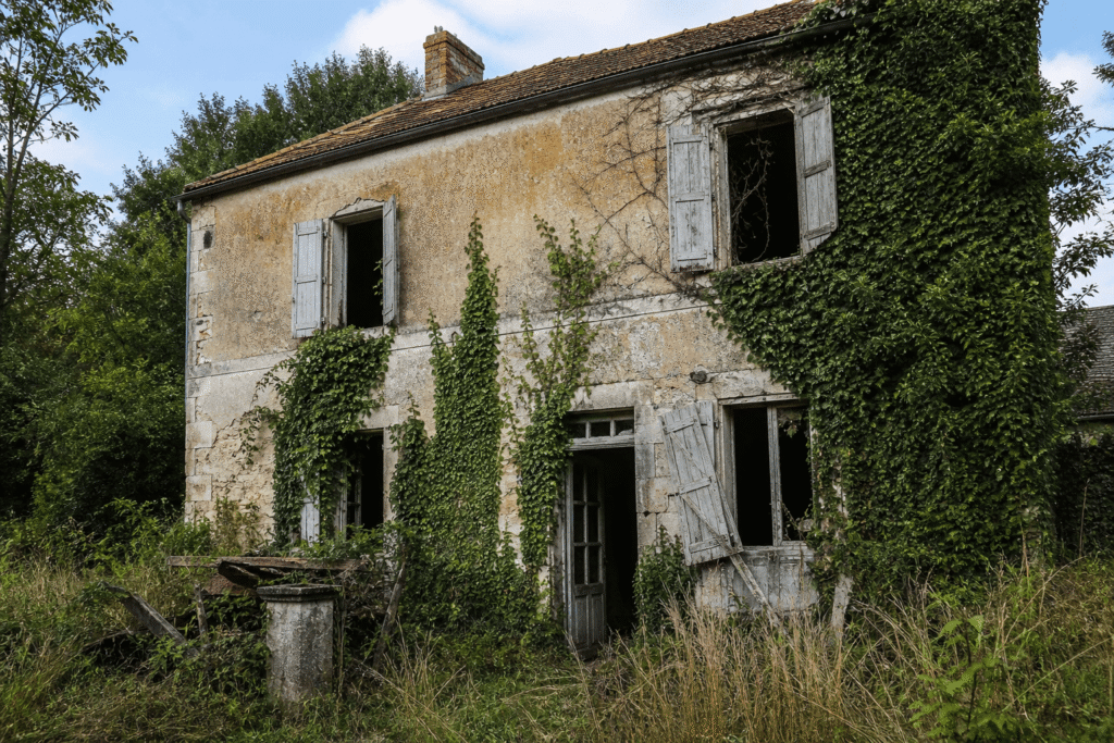 Maison abandonnée à donner